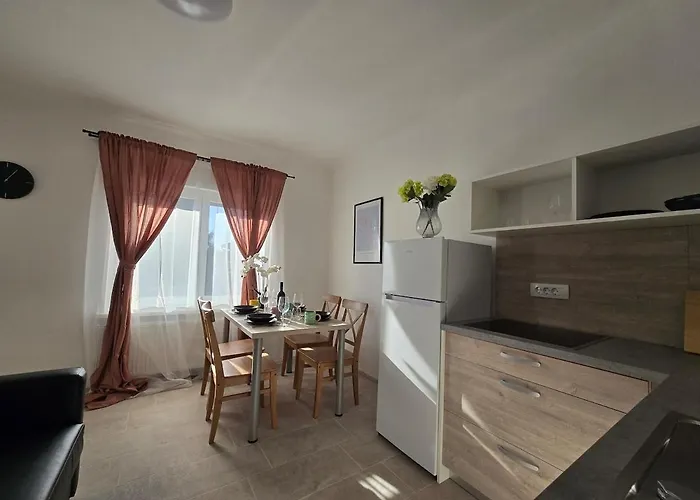 Barje Ii, Bright&sunny, Private Parking Apartmán Lublaň