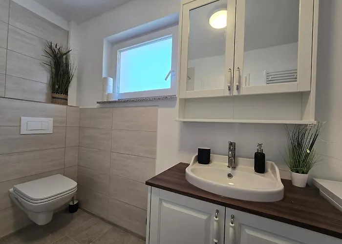 Barje Ii, Bright&sunny, Private Parking